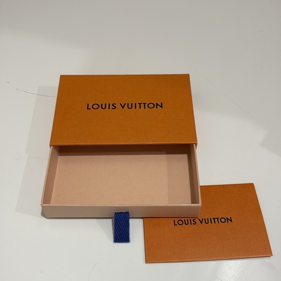 Louis Vuitton Small Slide Opening Box—GREAT for Small Items or Jewelry—NEW! - Picture 4 of 6